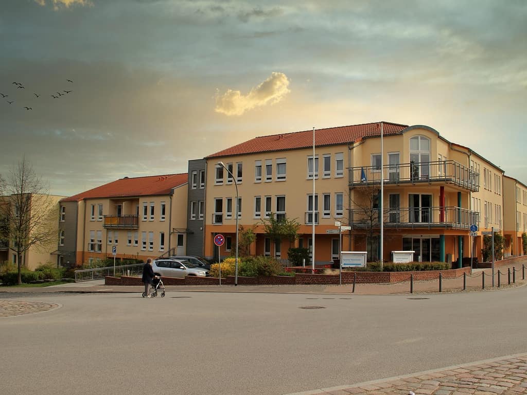 Pflegeheim-Gebäude von außen