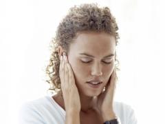 Tinnitus (Ohrgeräusche): Behandlung, Ursachen, Symptome 