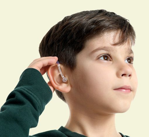 Kinder mit Hörgerät